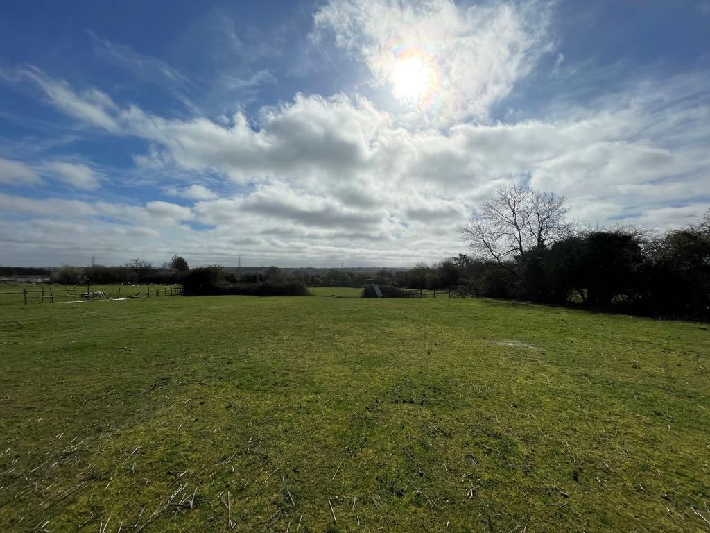 Additional image 6 of Land for saleDunstable Road, Tilsworth, Leighton Buzzard LU7