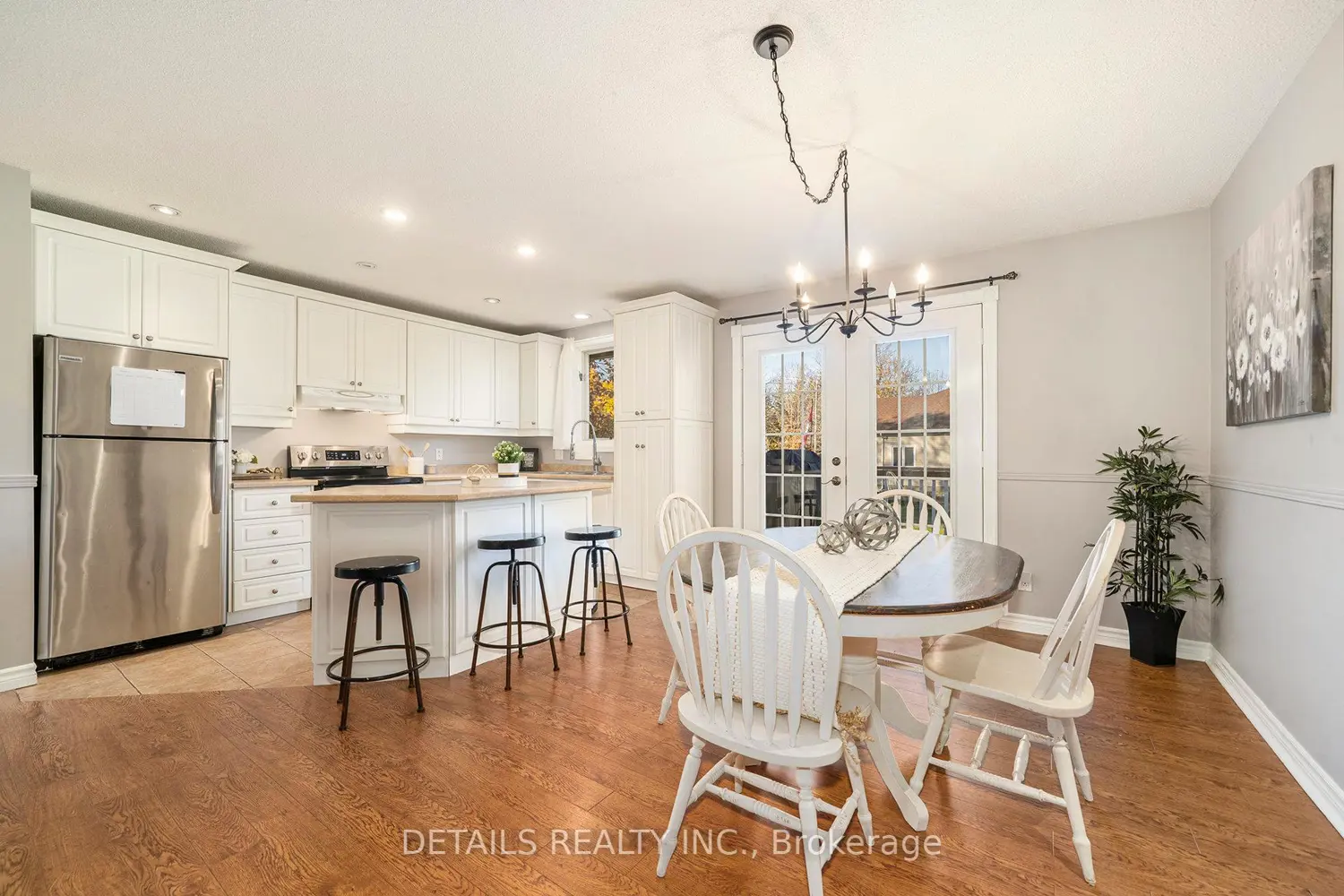 Additional image 3 of 2298 James Craig Street