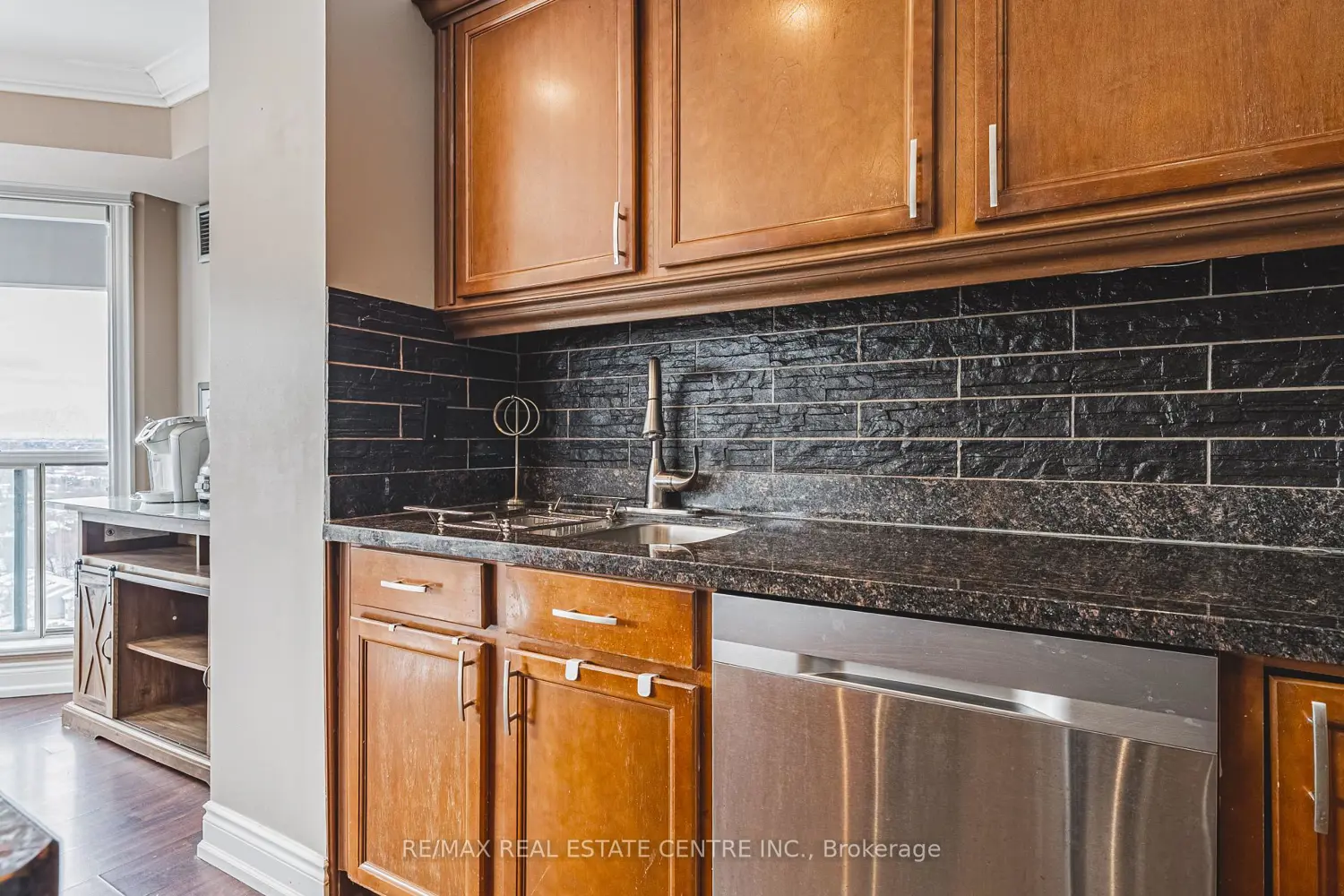 Additional image 8 of 2155 Burnhamthorpe Road Ph1904