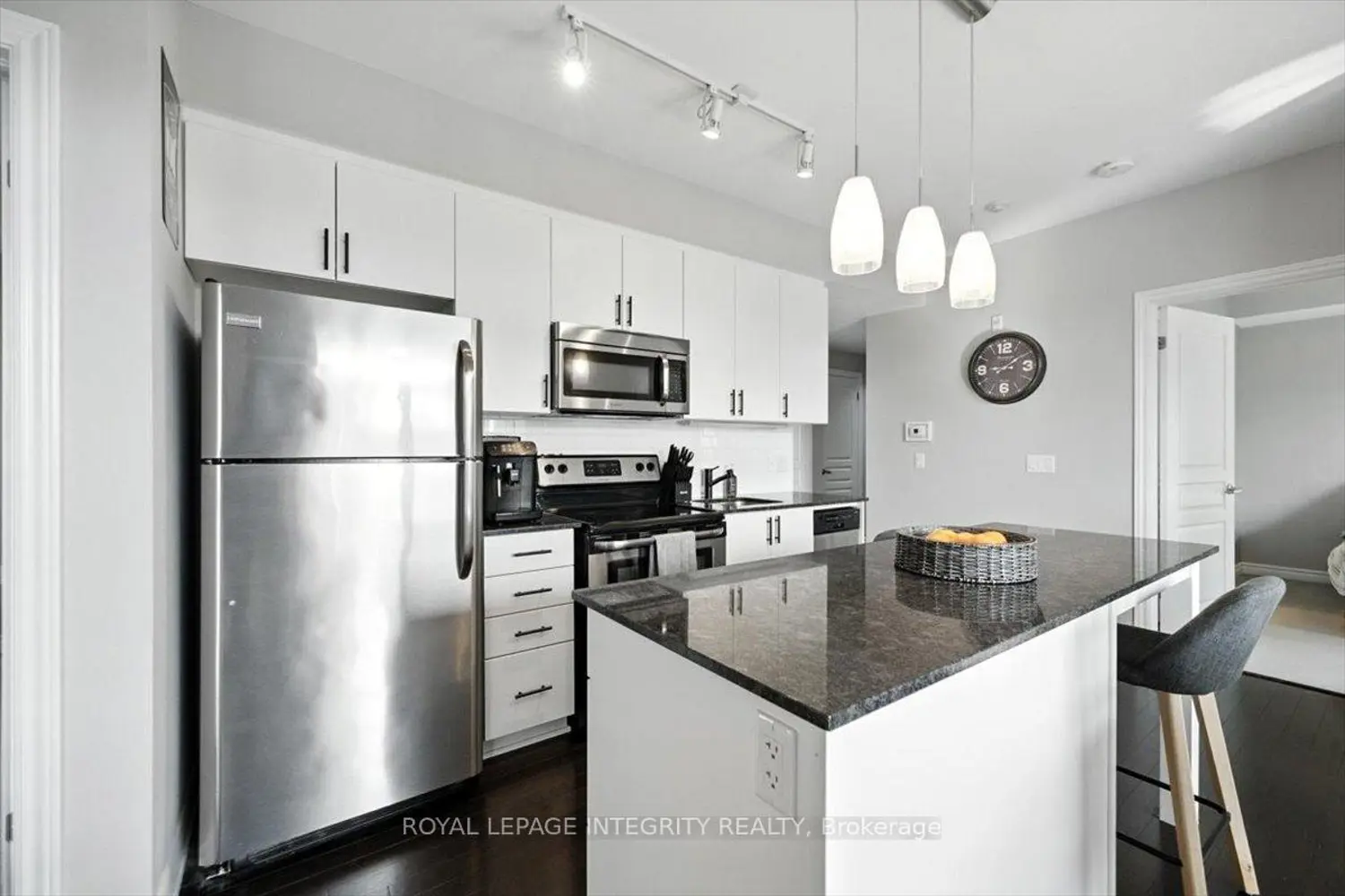 Additional image 6 of 755 Beauparc Private 202