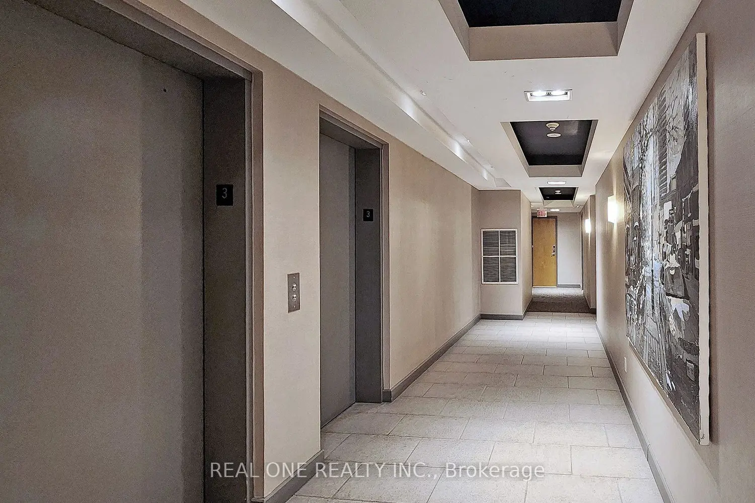 Additional image 4 of 350 Wellington Street 225