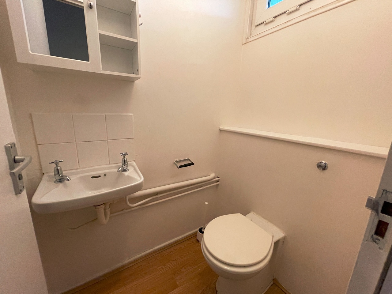 Additional image 9 of Room in a Shared House, Blomfield Court, SW11, SW11 3TL