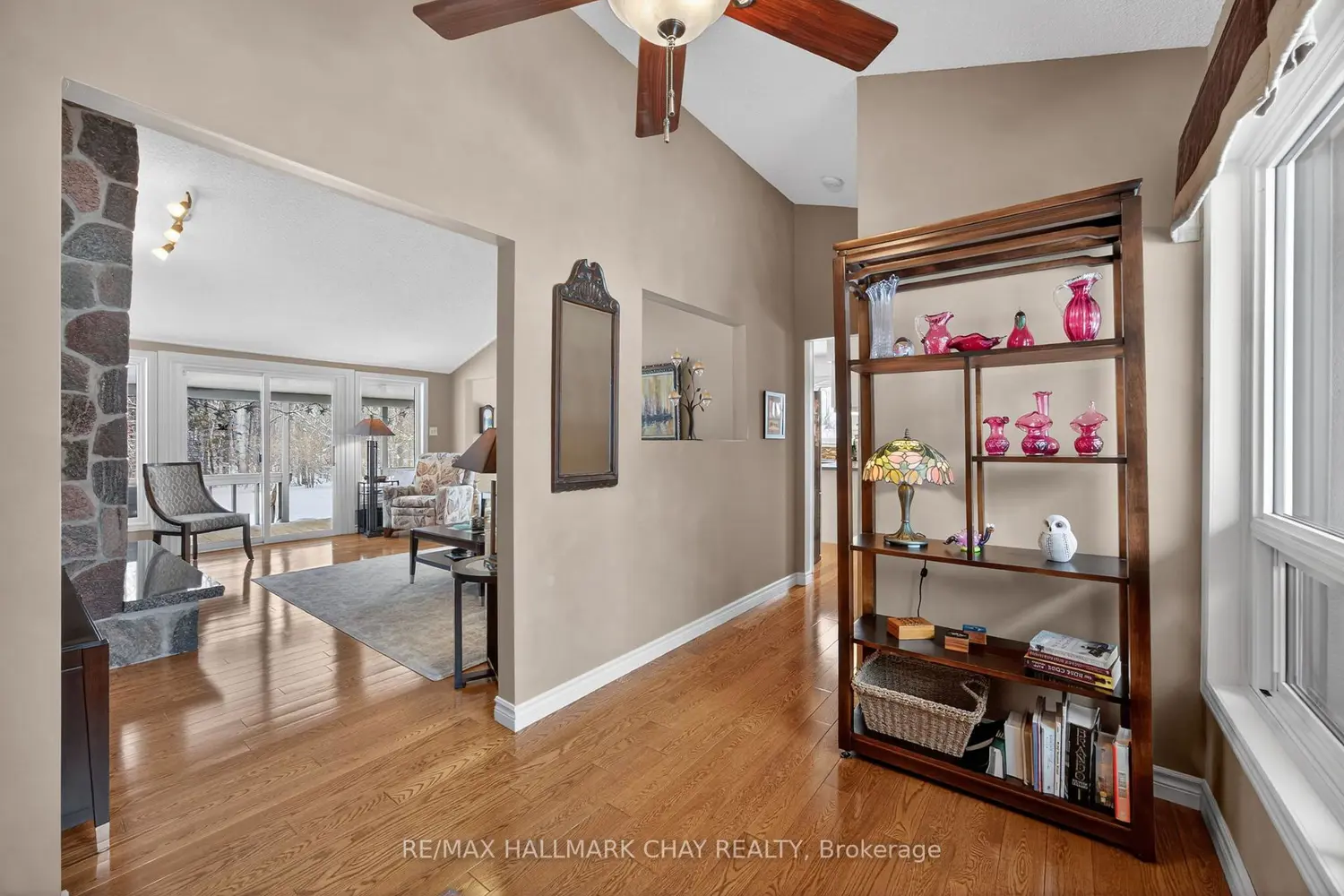 Additional image 4 of 1075 6 Line