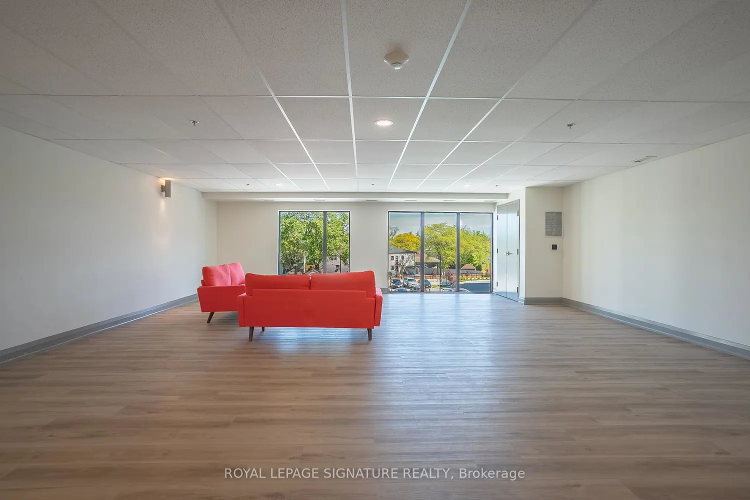 Additional image 10 of 50 Herrick Avenue Up27