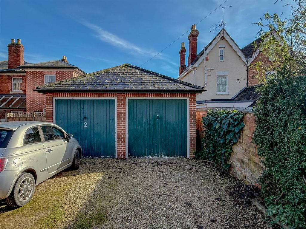 Additional image 19 of 2 bed flat for saleRoyal Oak Gardens, Malvern WR14
