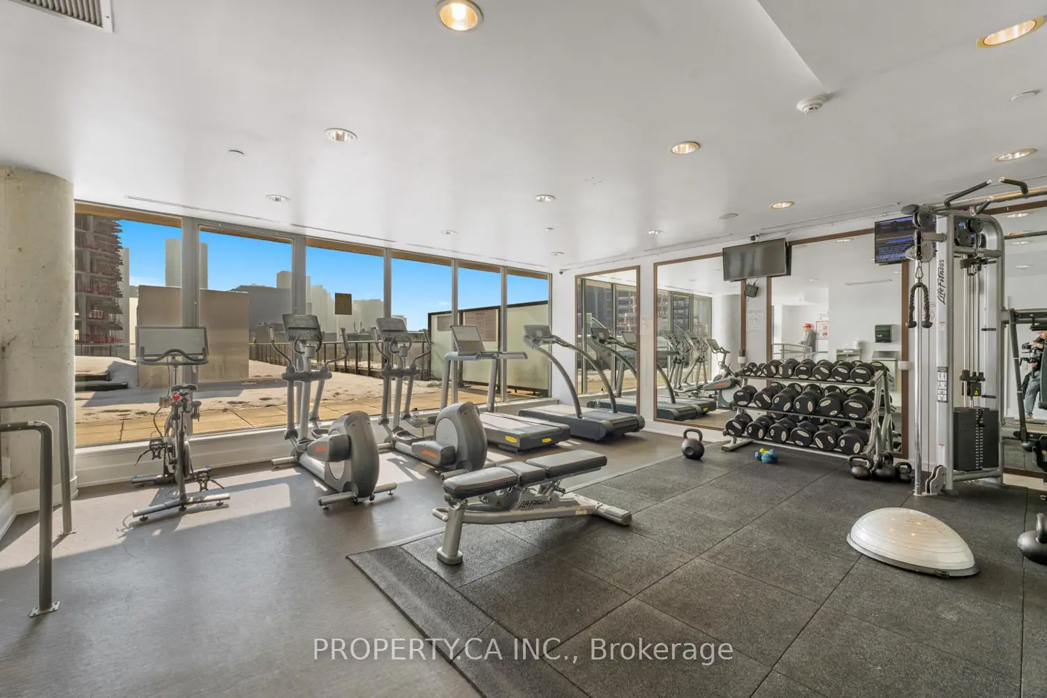 Additional image 14 of 560 King Street 623