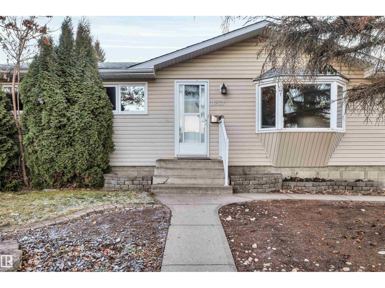 Additional image 5 of 11231 41 Avenue NW, Edmonton, AB, T6J0T6