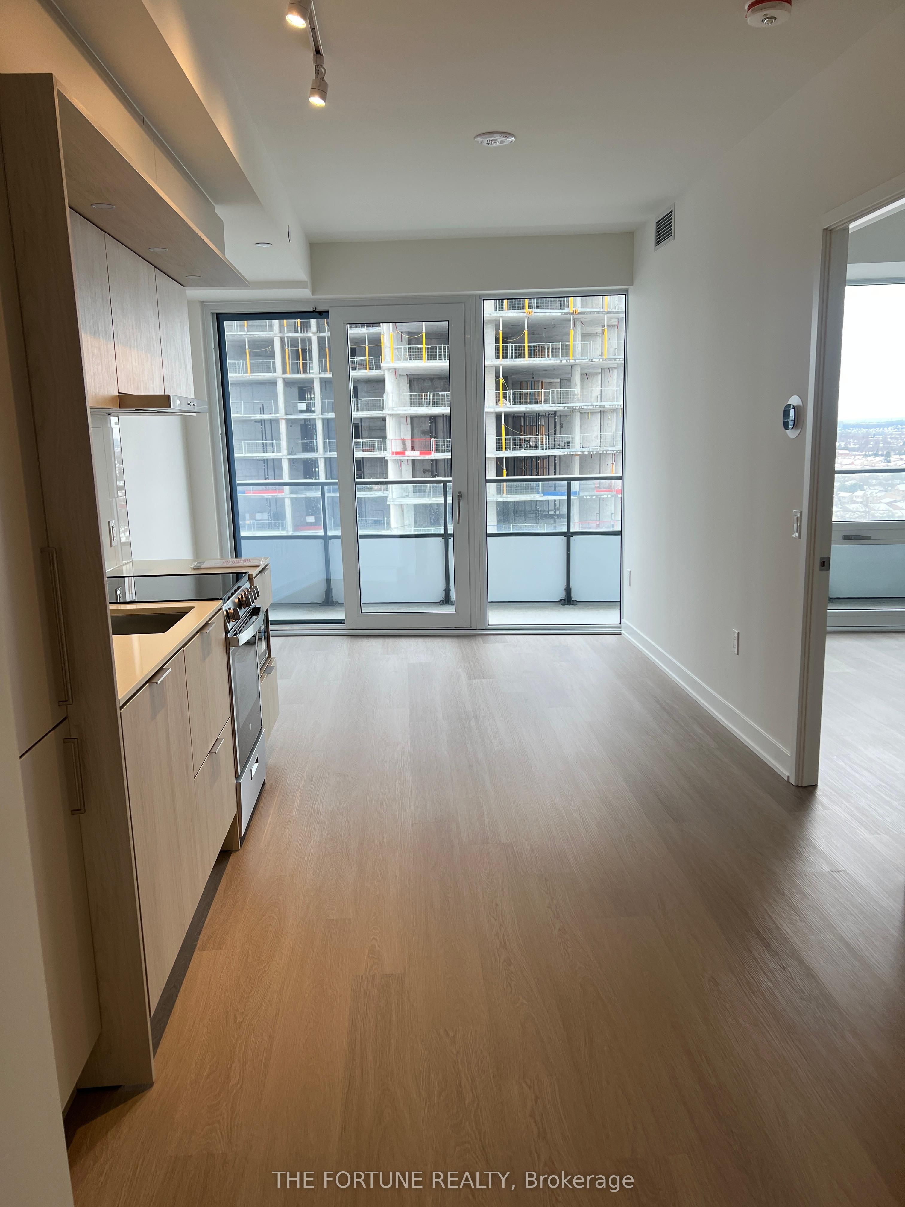 Additional image 4 of 1412-448 Burnhamthorpe Road W, Mississauga, ON, L5B 0R4