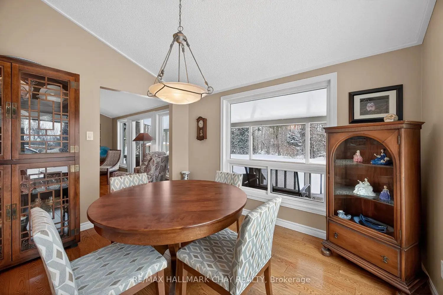 Additional image 7 of 1075 6 Line