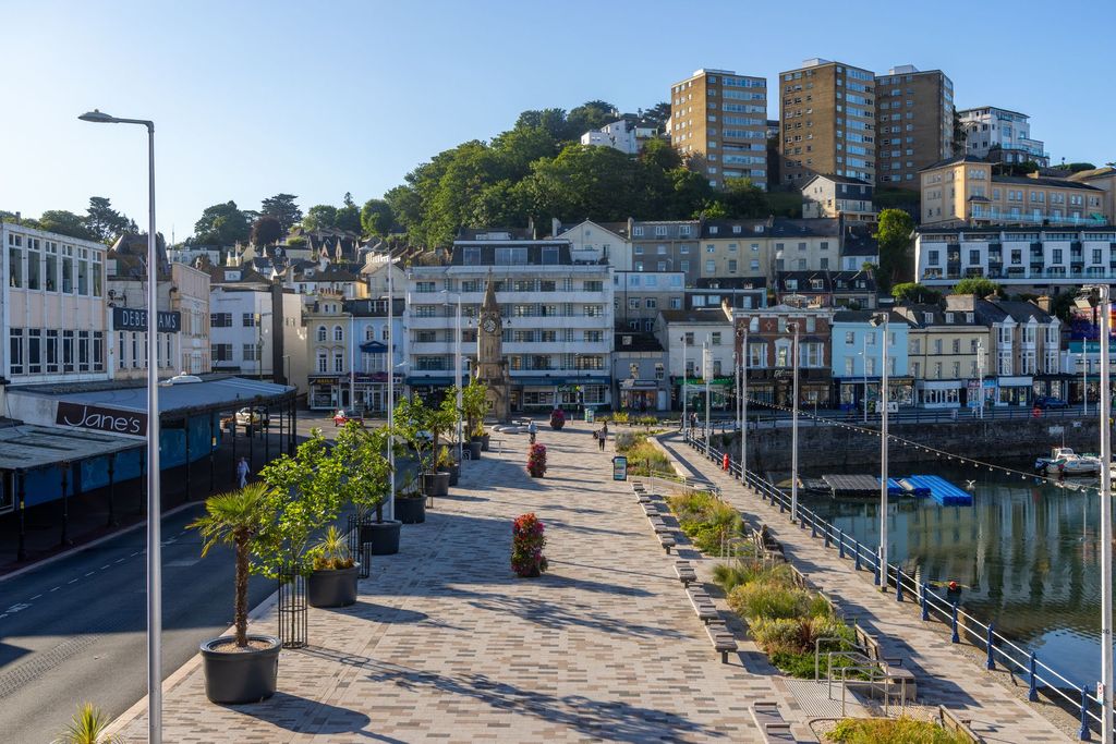 5 bed flat for saleHarbourside, Torquay TQ1