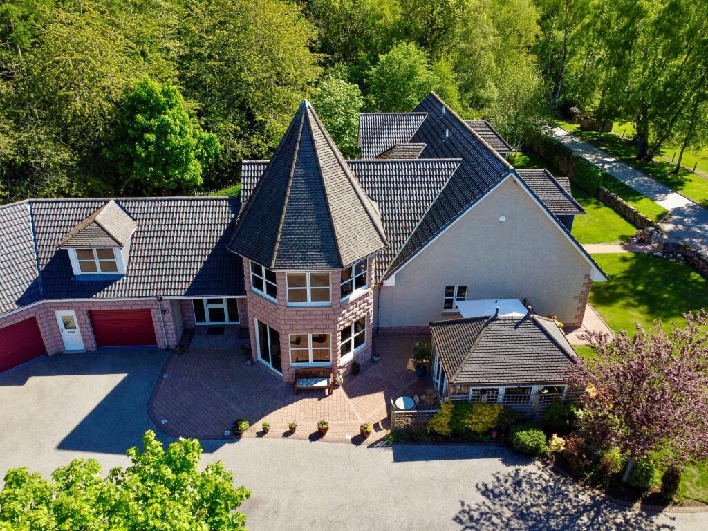 Additional image 54 of Lang Stracht, Alford, AB33