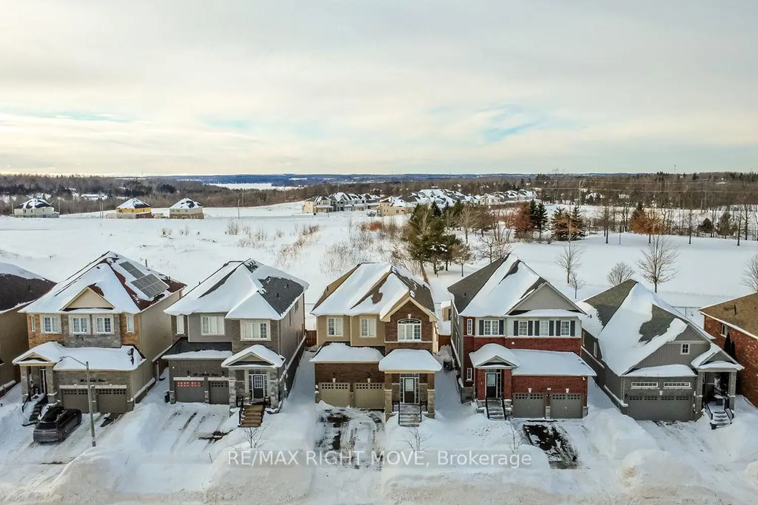 Additional image 18 of 90 Atlantis Drive