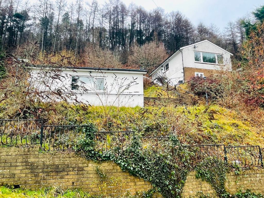 3 bed detached house for saleHeol Gerrig, Abertillery NP13