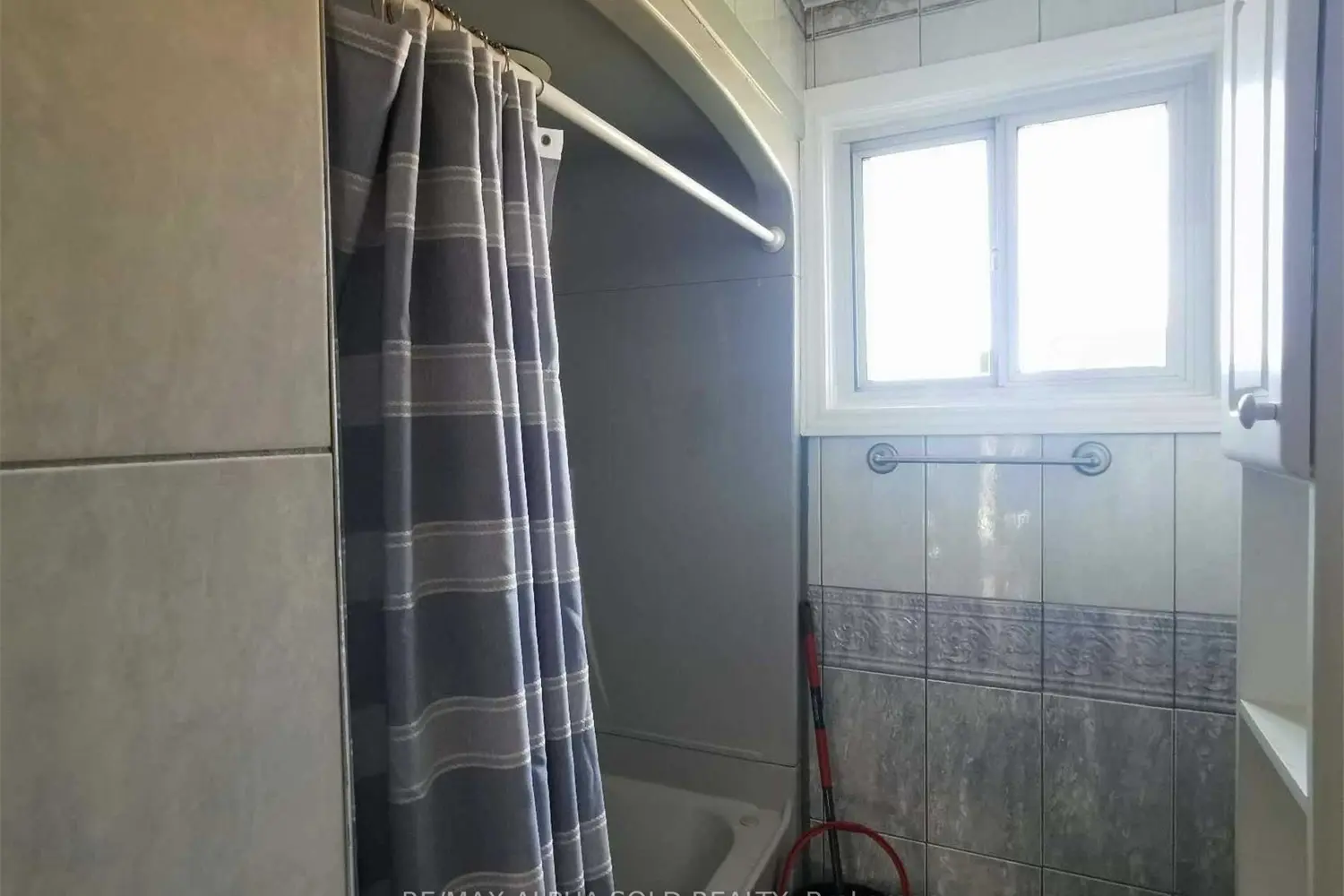 Additional image 11 of 155 Edmonton Drive