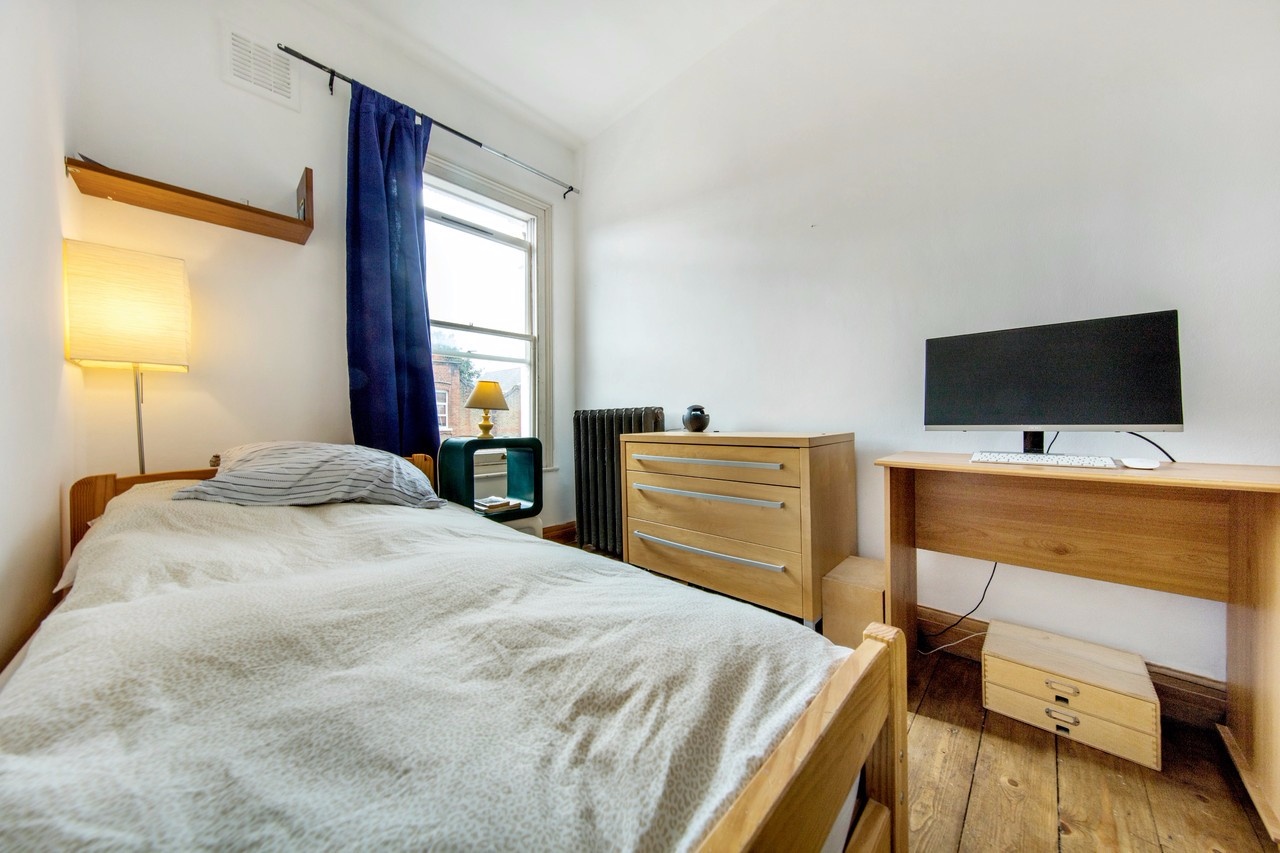 Additional image 7 of 3 Bed Flat, Trent Road, SW2, N1 7GU