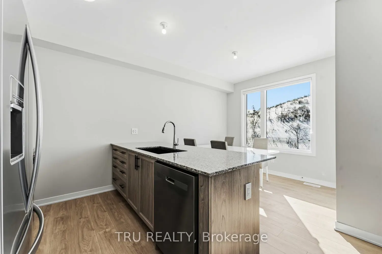 Additional image 4 of 706 Expansion Road