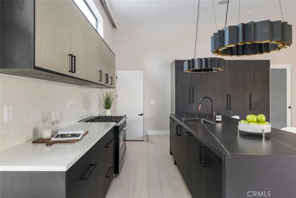 Additional image 22 of 22020 Alizondo, Woodland Hills, CA 91364