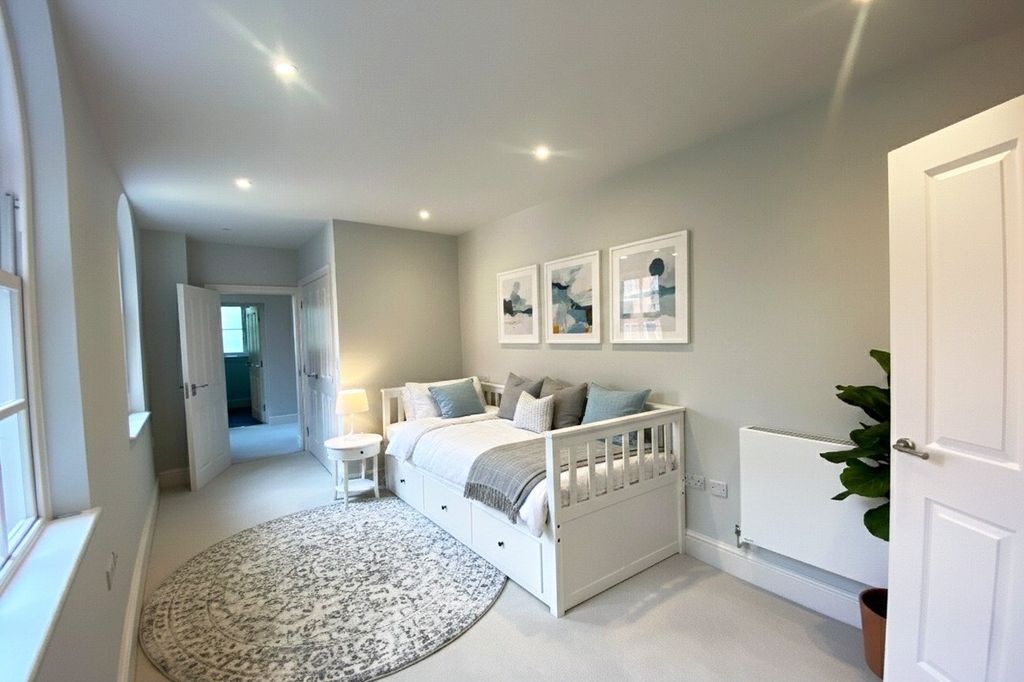 Additional image 8 of 3 bed flat for saleMagdalen Road, Exeter EX2