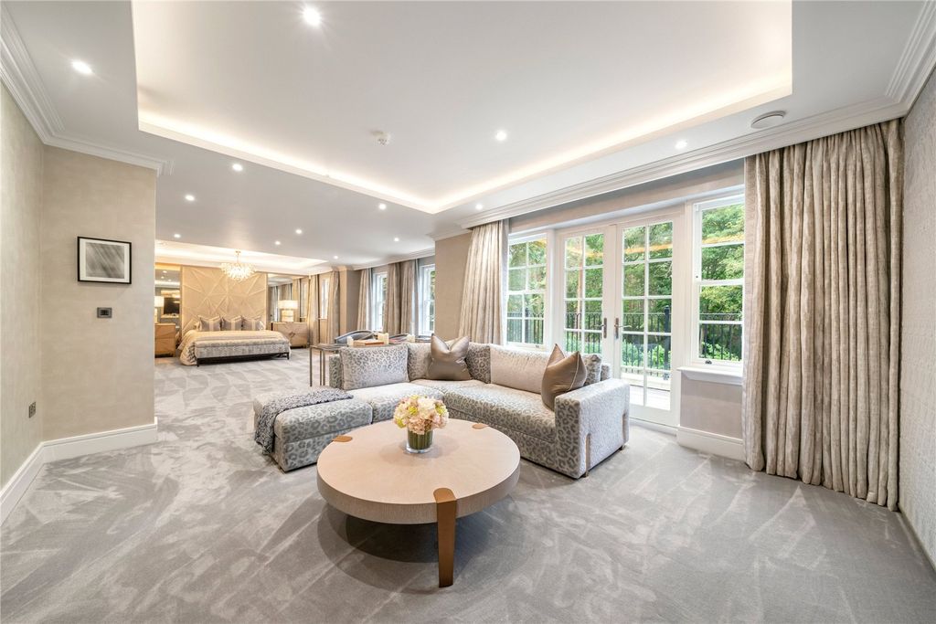 Additional image 12 of 6 bed detached house for saleHeathfield Avenue, Sunninghill, Berkshire SL5