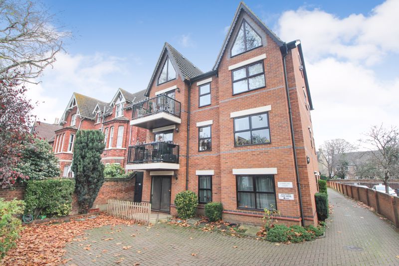 3 bed flat for saleShakespeare Road, Bedford MK40