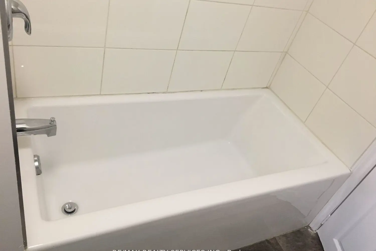 Additional image 13 of 907 Adams Road