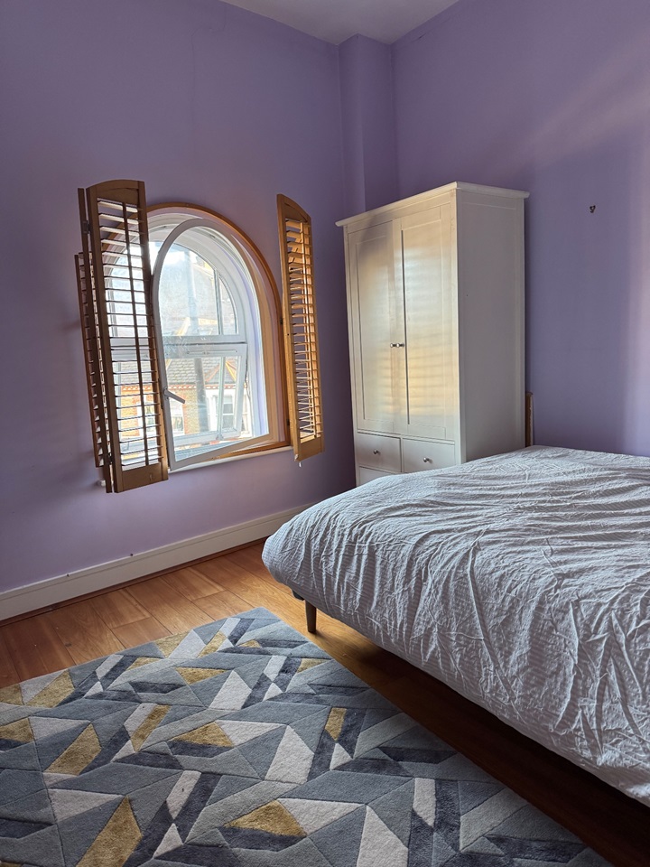 Additional image 5 of 2 Bed Flat, Battersea Bridge Rd, SW11, N1 7GU