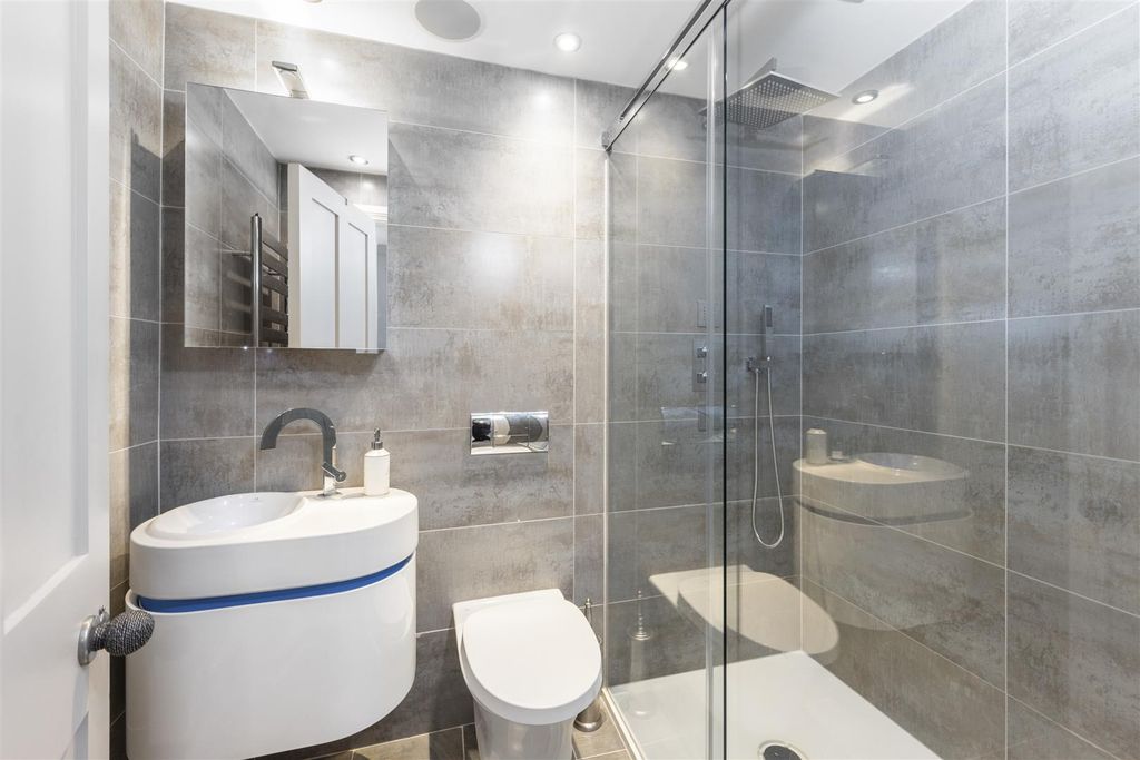Additional image 24 of 3 bed flat for saleAlbury Park Mansion, Albury Park, Albury, Guildford, Surrey GU5