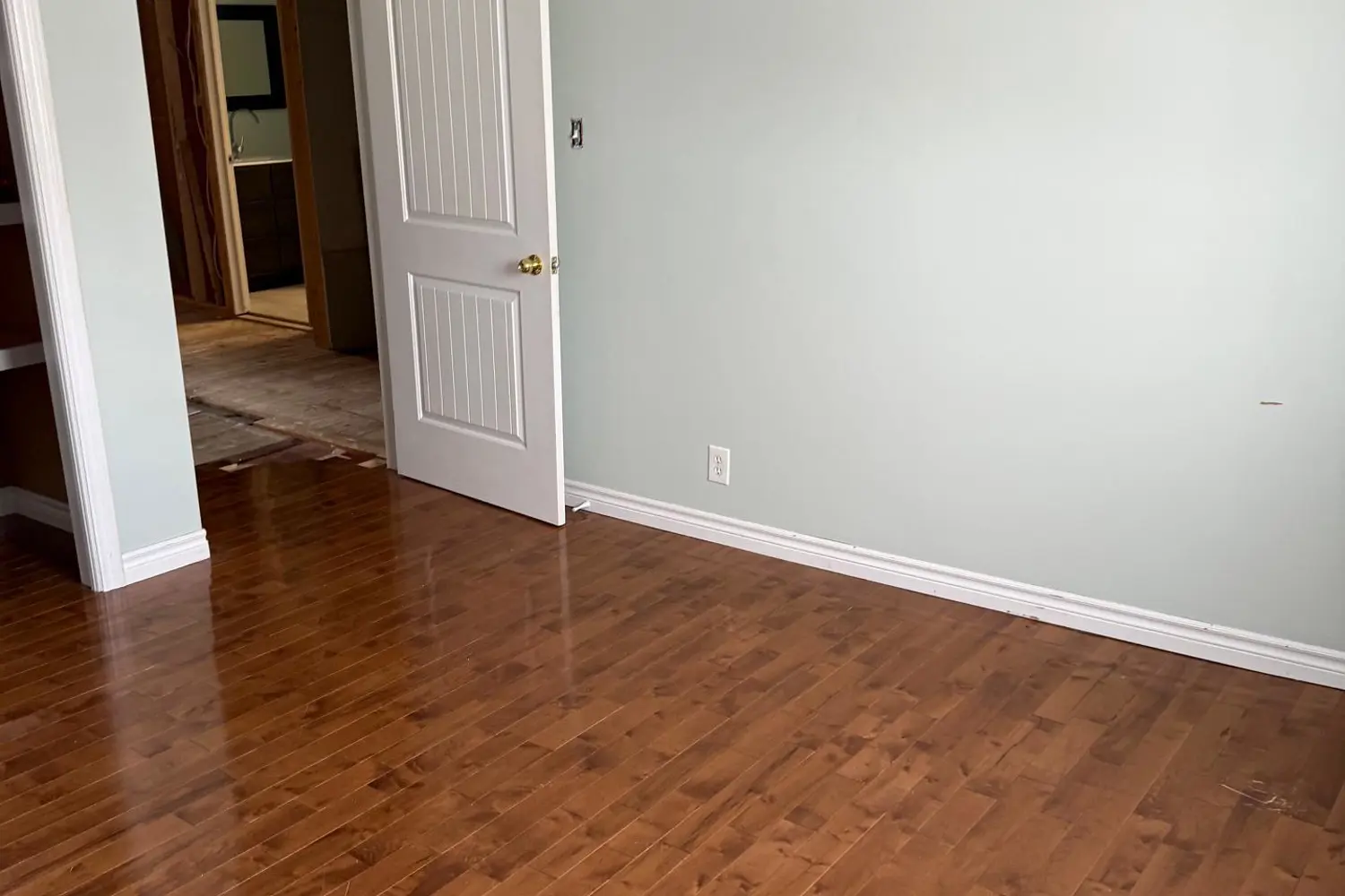 Additional image 18 of 373 Commercial Avenue