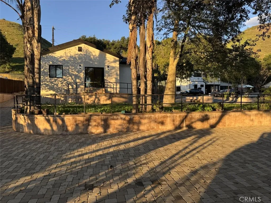 Additional image 10 of 9857 Foothill Boulevard, Lakeview Terrace, CA 91342