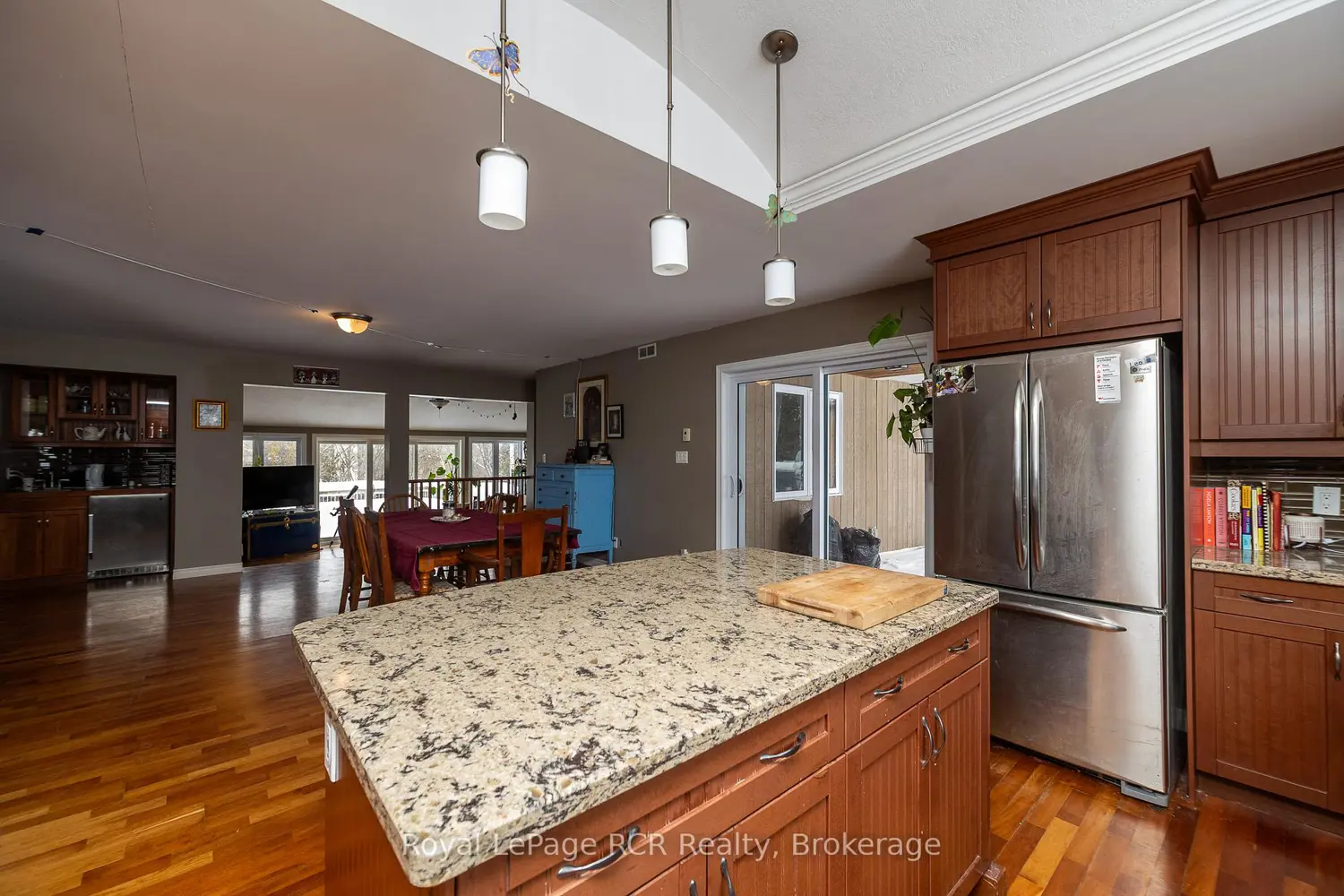 Additional image 7 of 837 7Th Avenue