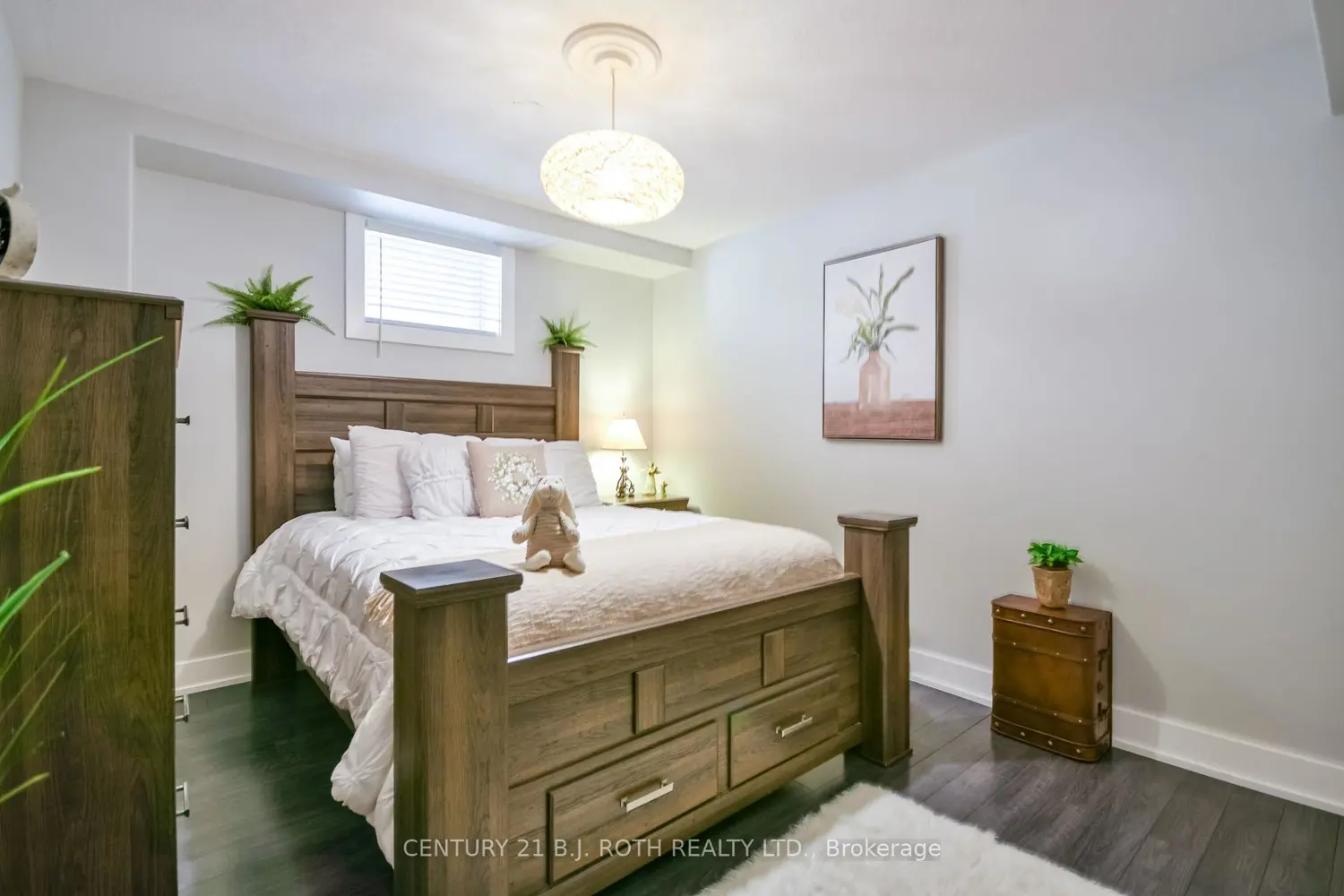 Additional image 19 of 27 Claire Drive