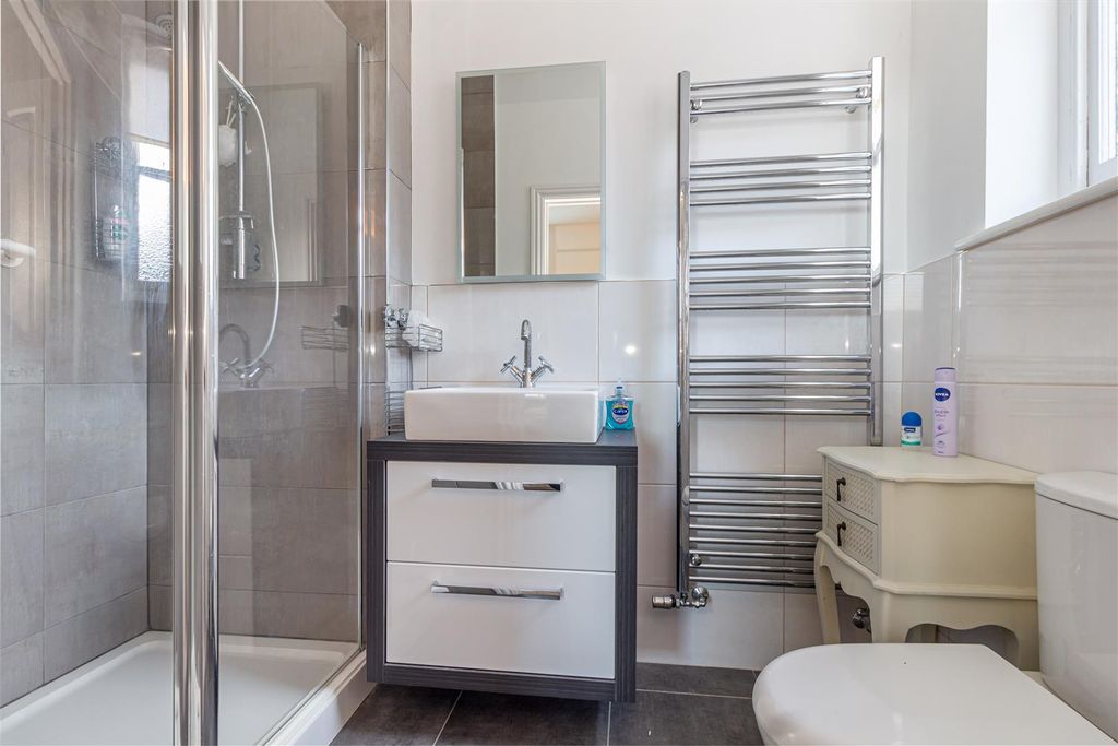 Additional image 9 of 3 bed flat for saleVictoria Road, Malvern WR14