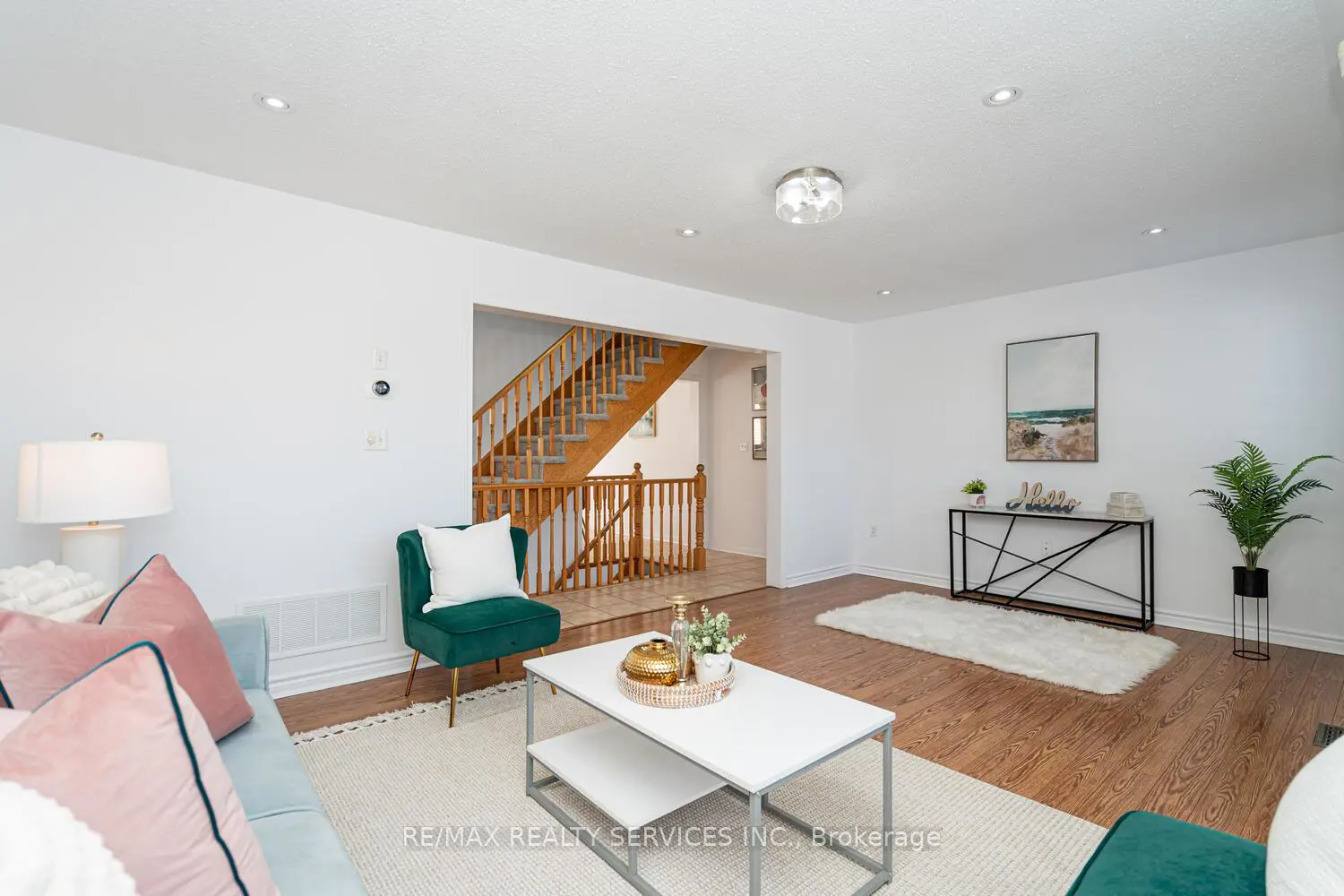 Additional image 15 of 67 Decker Hollow Circle