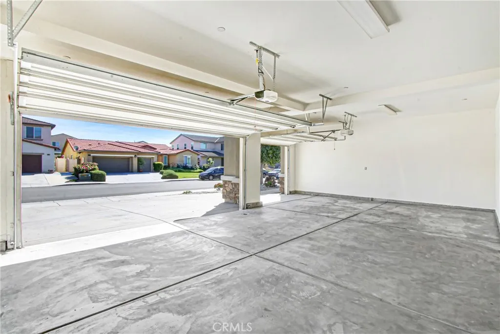 11627 Salvia St, Jurupa Valley, CA 91752