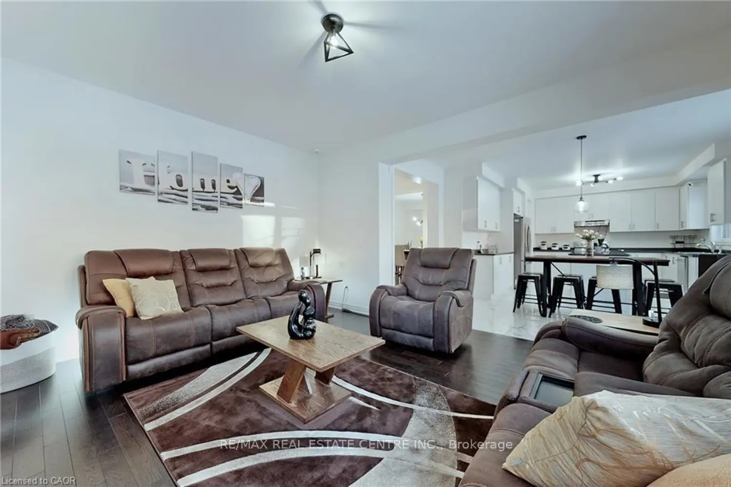 Additional image 6 of 216 Harcourt Crescent