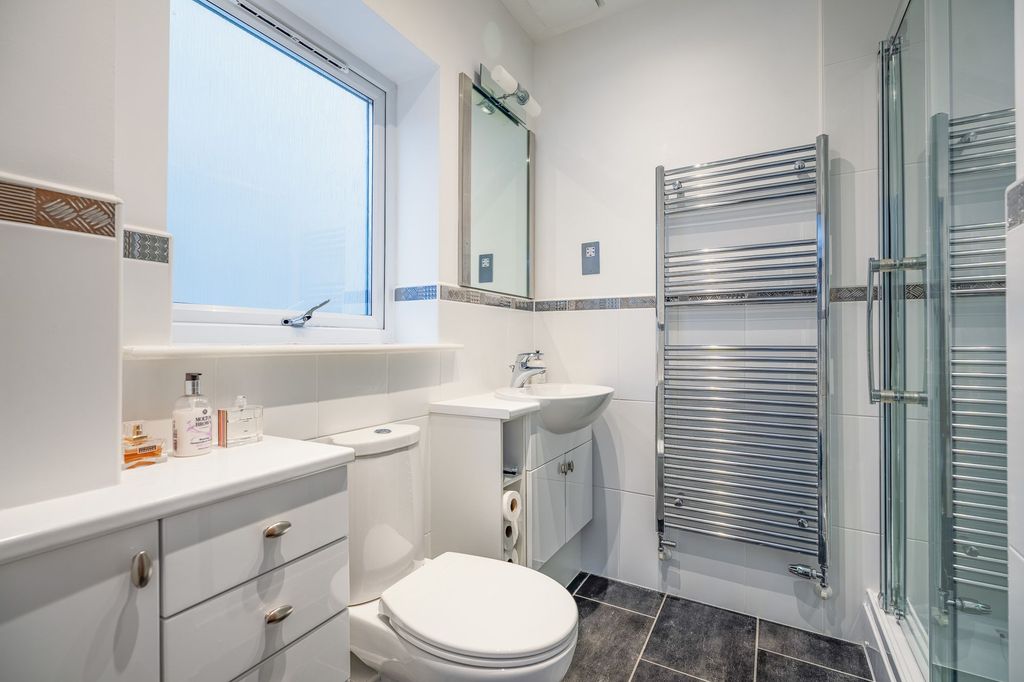 Additional image 7 of 2 bed flat for saleDeganwy Road, Deganwy LL31
