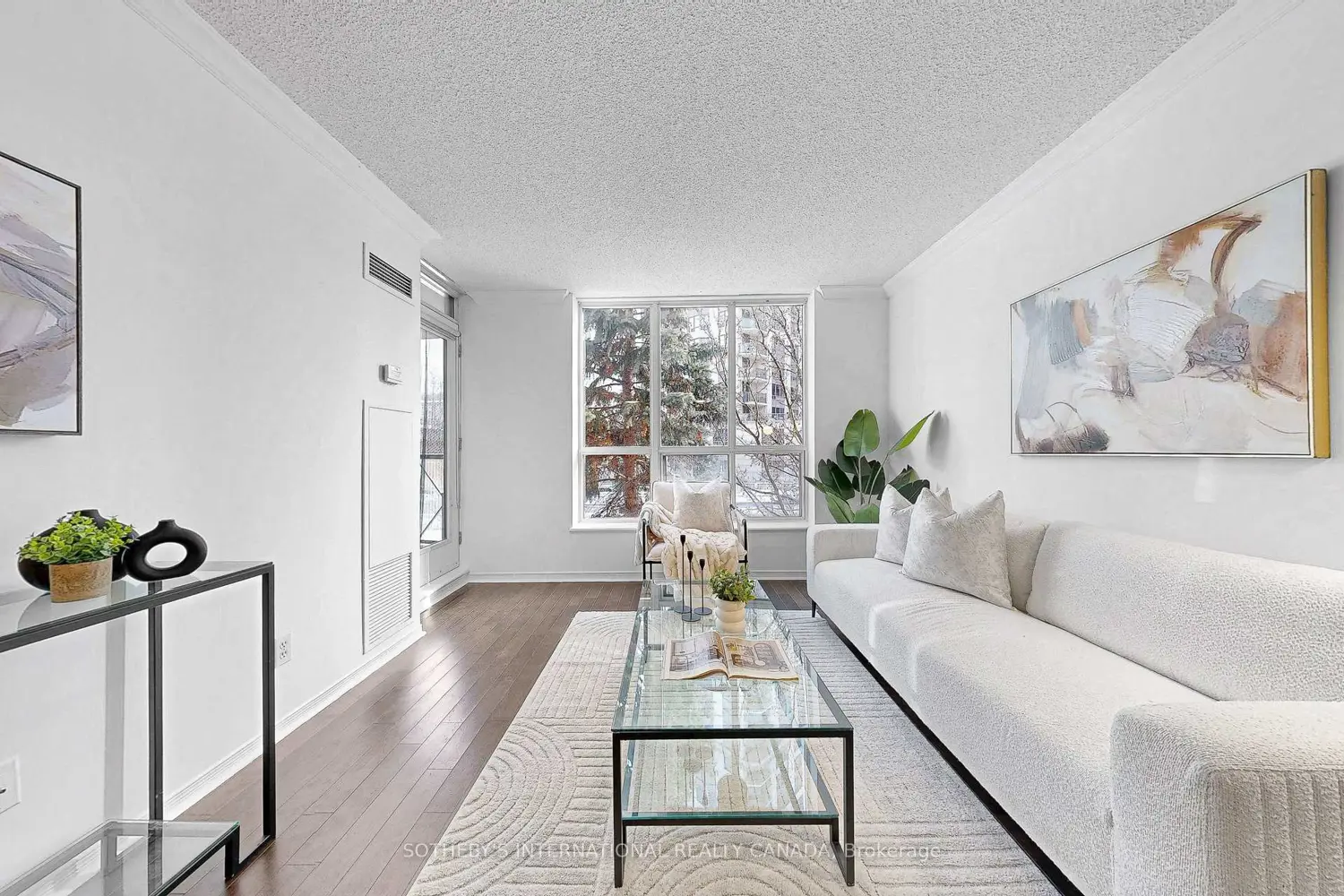 Additional image 7 of 55 Harrison Garden Boulevard 204