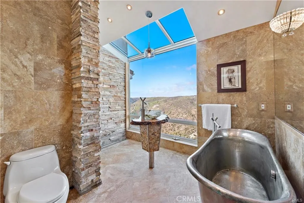 Additional image 18 of 1415 Skyline Drive, Laguna Beach, CA 92651