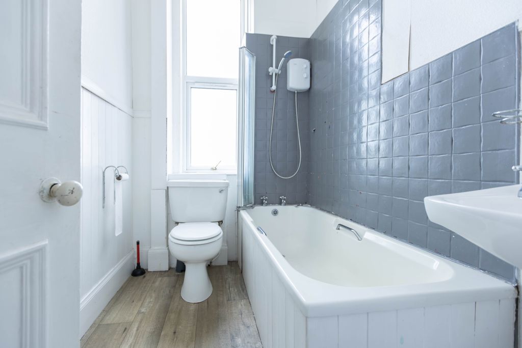 Additional image 10 of 2 bed flat for saleNew Road, Ayr KA8