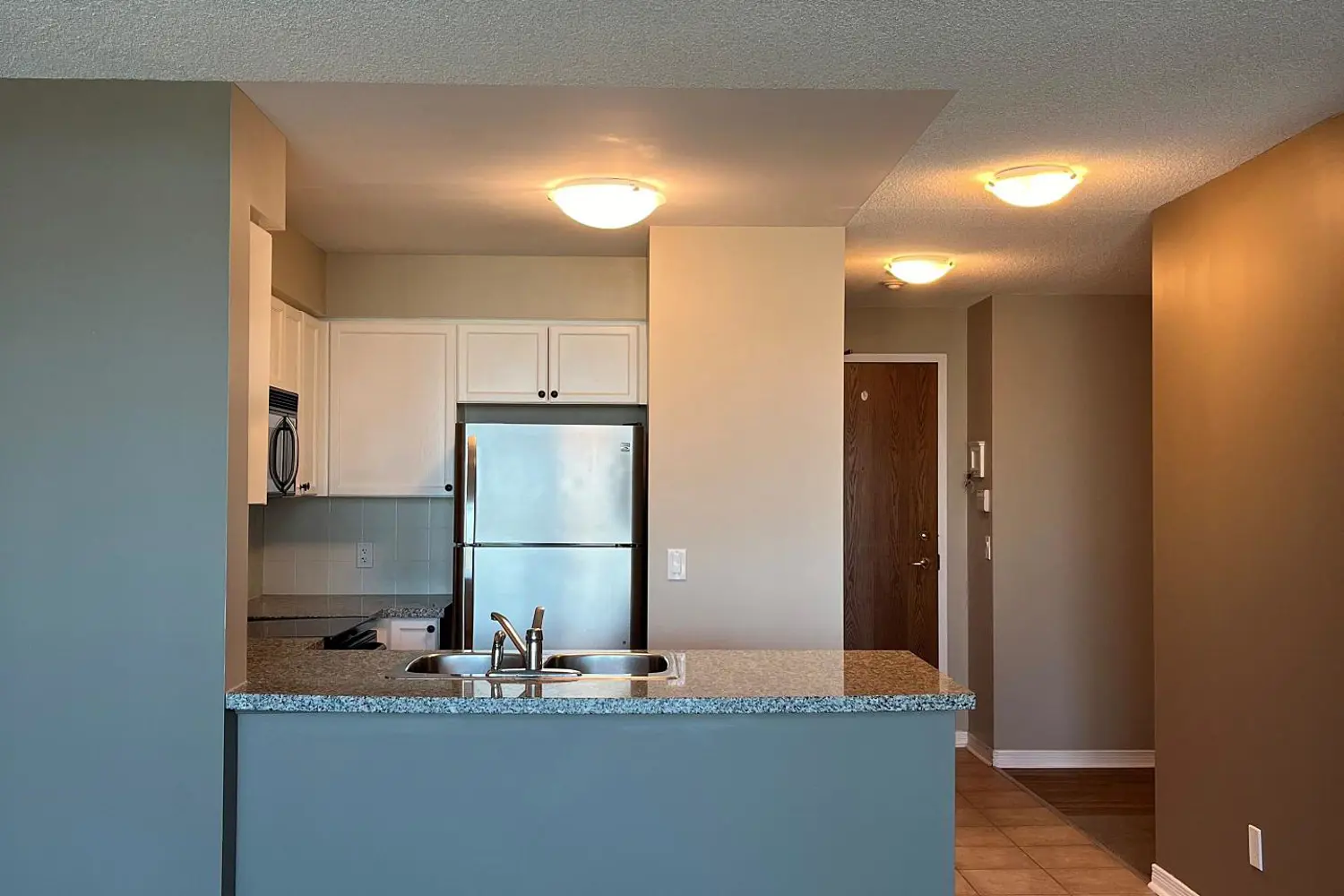 Additional image 7 of 4889 Kimbermount Avenue Ph10