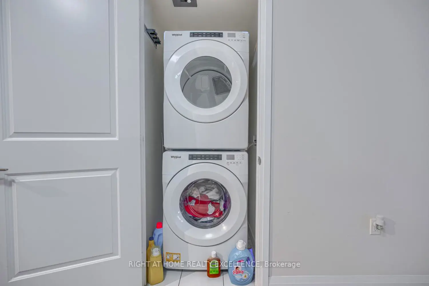 Additional image 15 of 65 Watergarden Drive 201