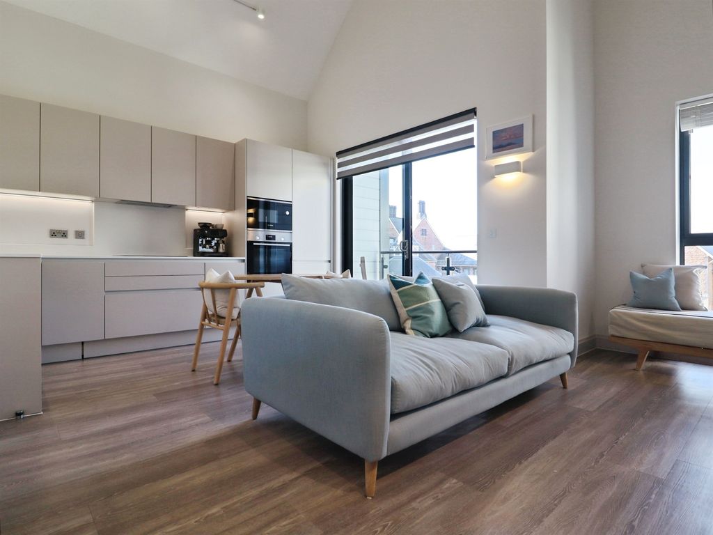 Additional image 4 of 1 bed flat for saleRest Bay, Porthcawl CF36