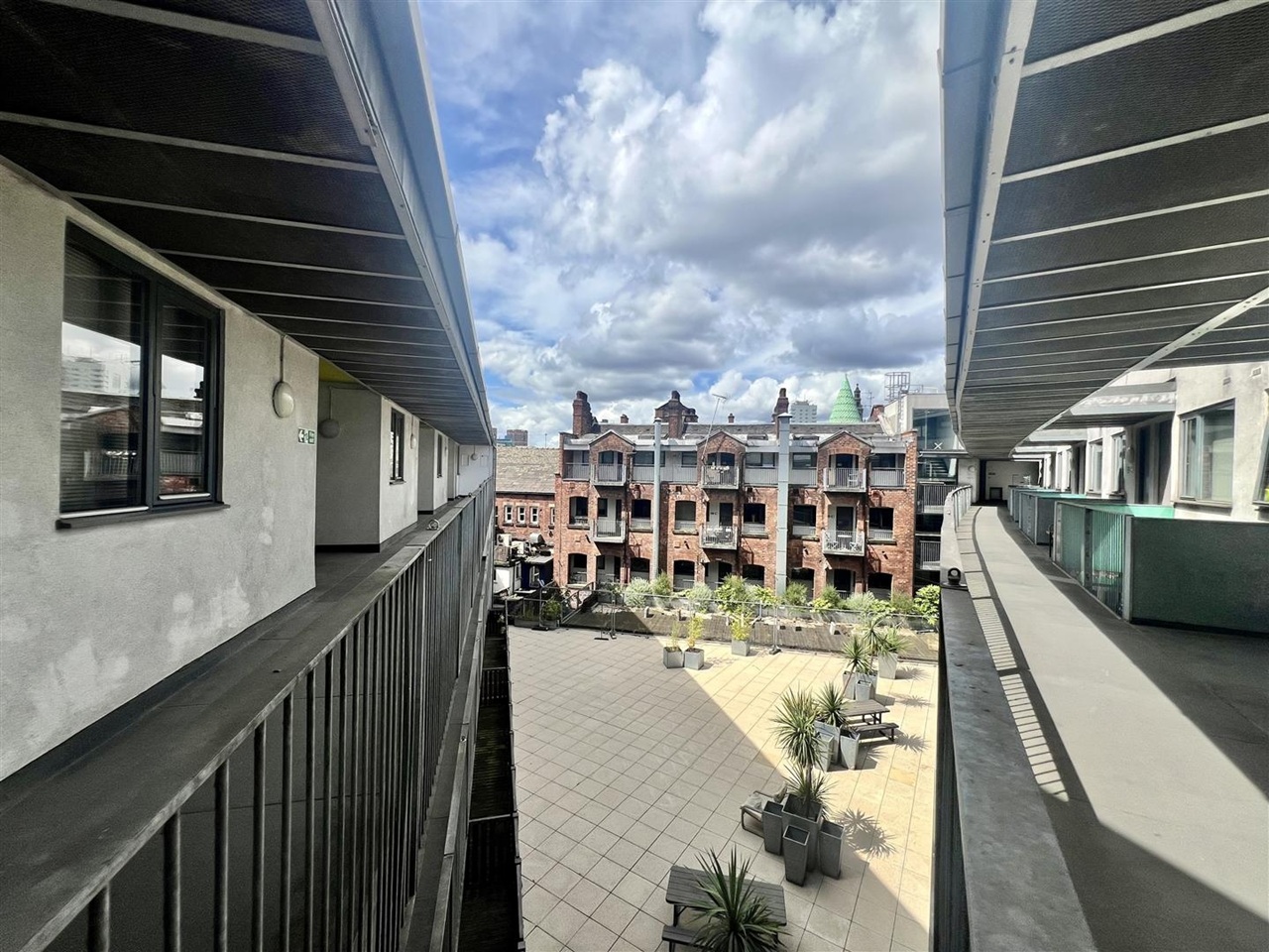 Additional image 2 of 2 Bed Flat, Crown St, LS2, N1 7GU