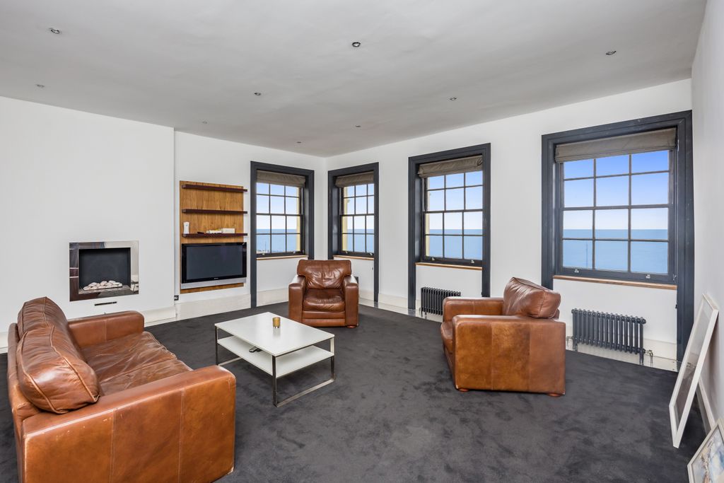 Additional image 2 of 3 bed maisonette for saleBrunswick Terrace, Hove BN3