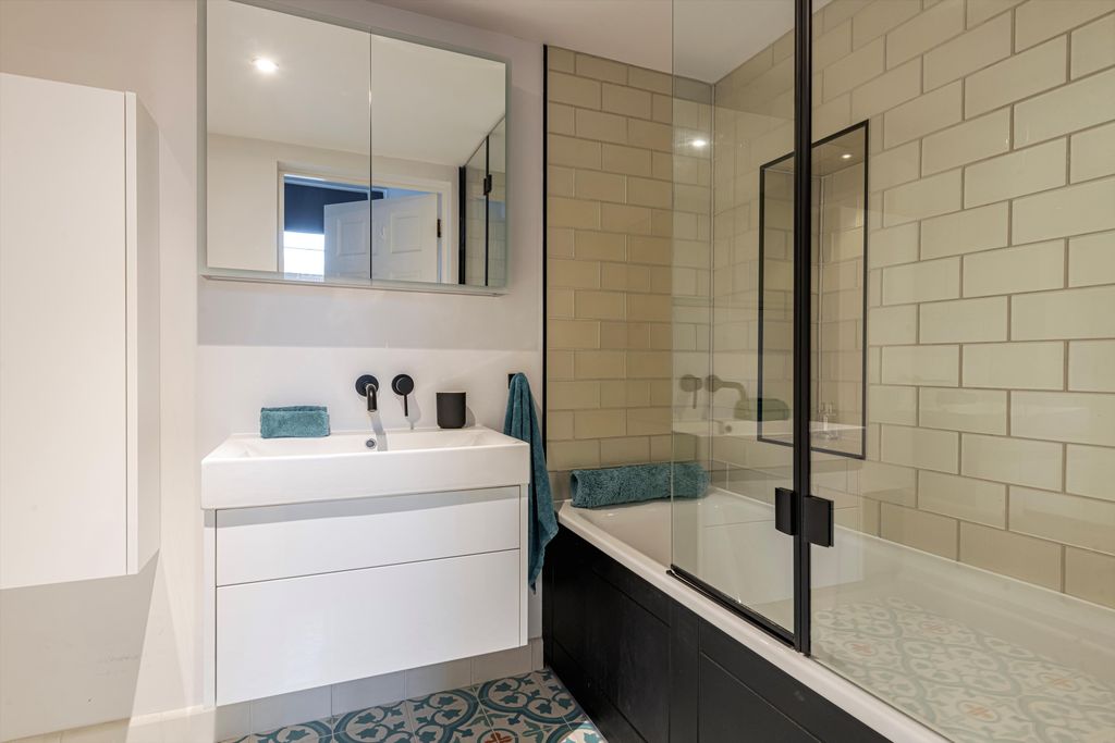 Additional image 13 of 2 bed flat for saleLansdown Crescent, Bath, Somerset BA1