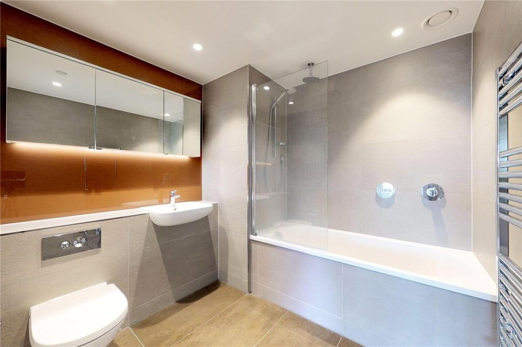 Additional image 4 of 1 Bed Flat, Kingsland High Street, E8, N1 7GU