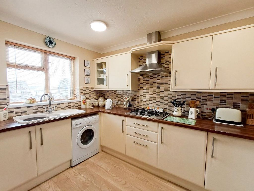 Additional image 4 of 2 bed flat for saleRest Bay Court, Rest Bay Close, Porthcawl CF36