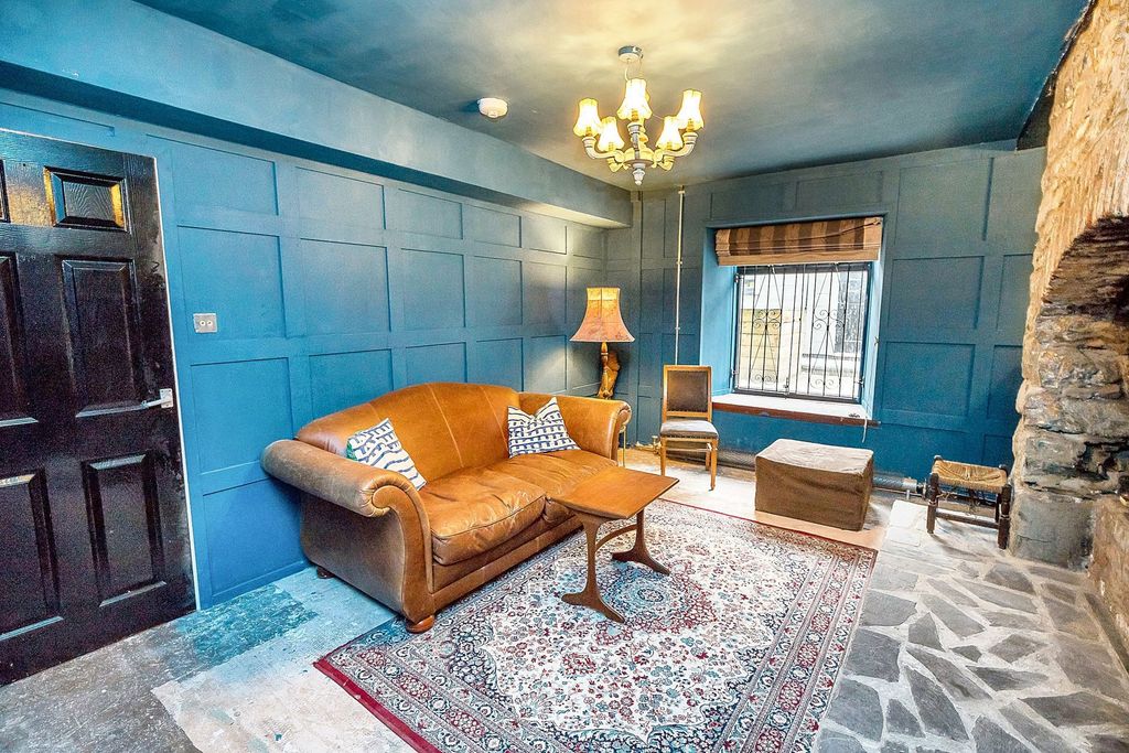 Additional image 4 of 5 bed semi-detached house for saleHigh Street, Conwy LL32