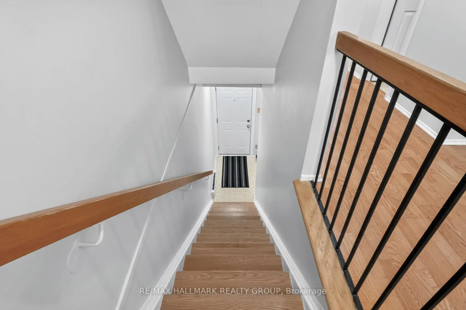 Additional image 3 of 6746 Jeanne Darc Boulevard B