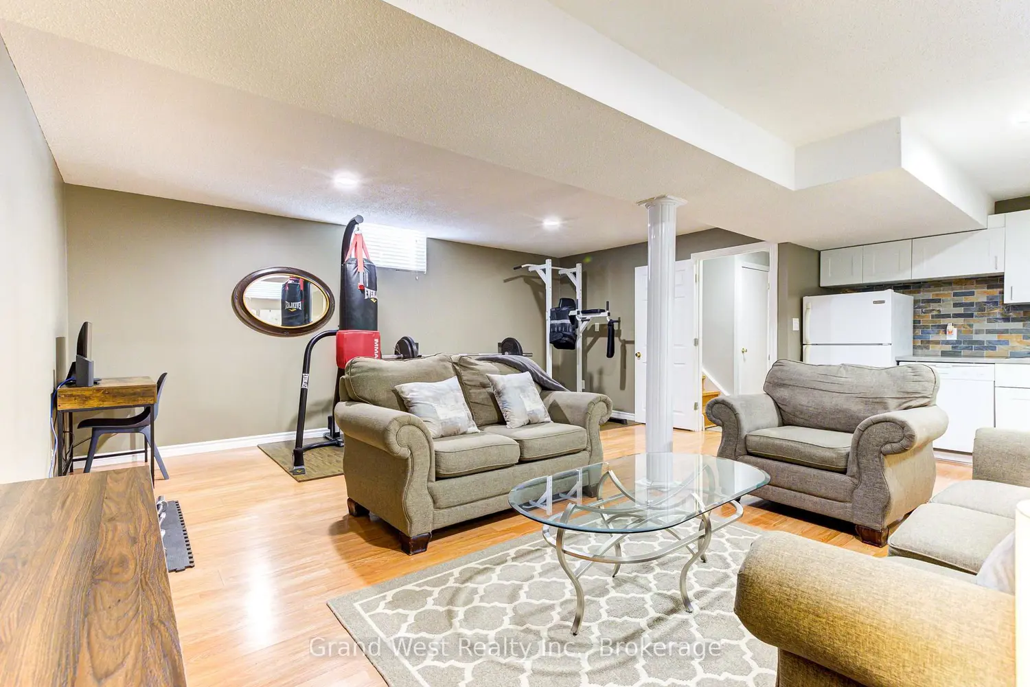 Additional image 17 of 39 Karalee Crescent